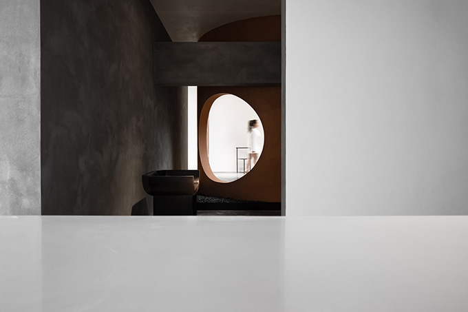 Fusion • Danilo Paint Showroom by JINGU PHONENIX SPACE PLANNING ORGANIZATION