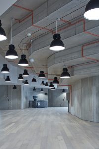 New Lecture Center VŠPJ by Qarta architektura