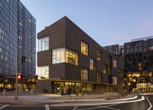 Sideyard by Skylab Architecture