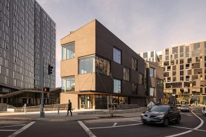 Sideyard by Skylab Architecture