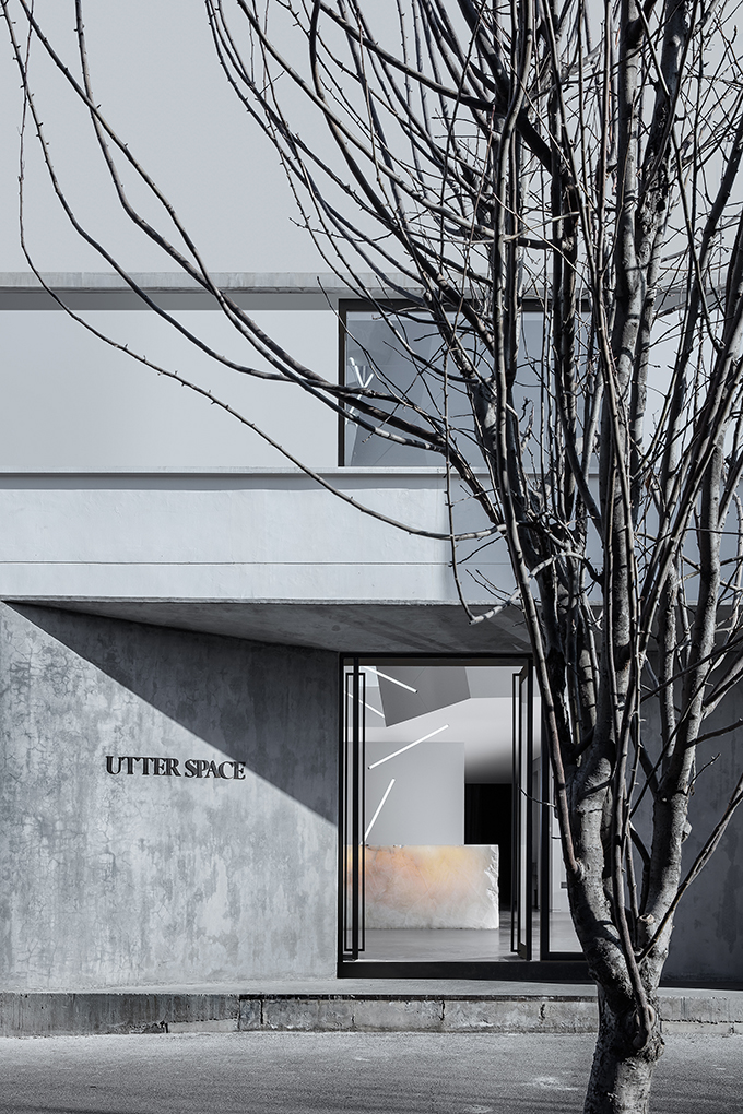 UTTER SPACE by CUN Design