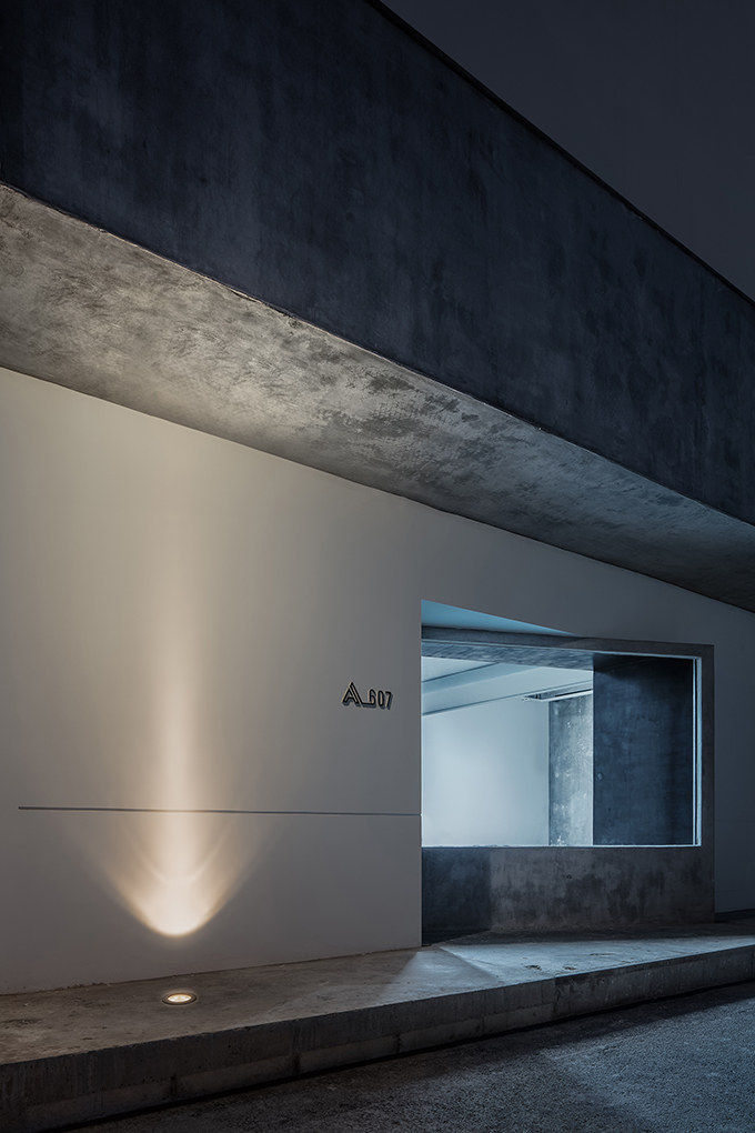 UTTER SPACE by CUN Design