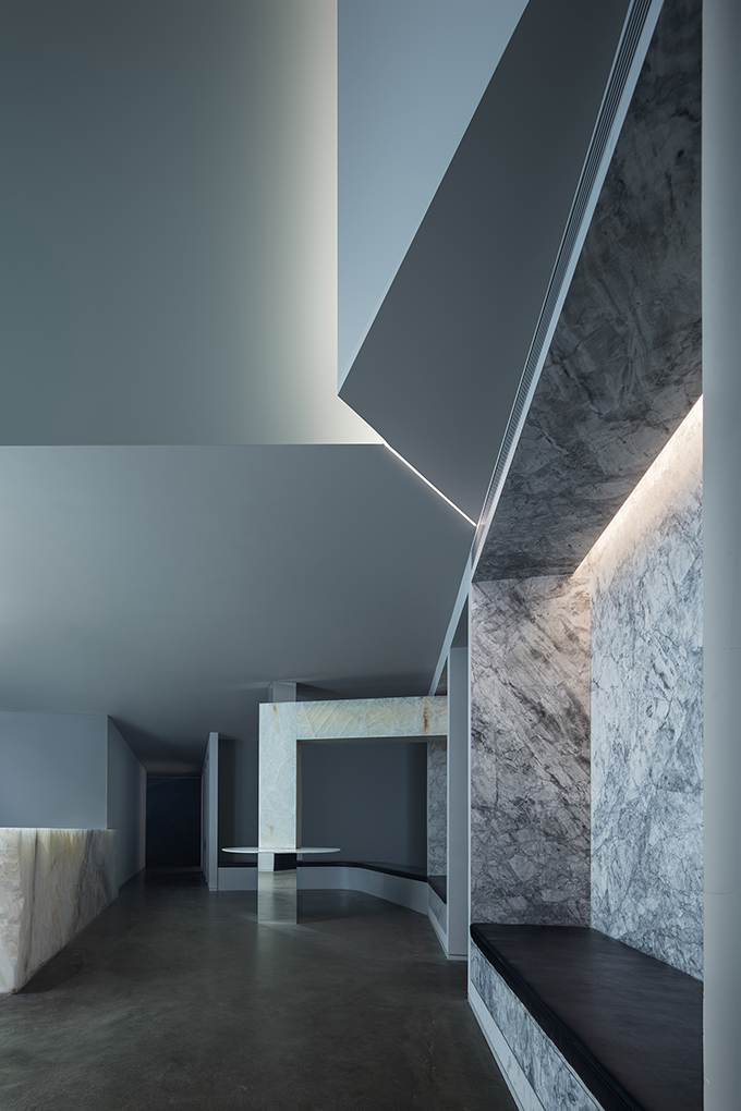 UTTER SPACE by CUN Design