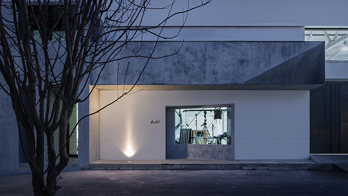 UTTER SPACE by CUN Design