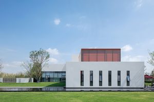 White Square by Minggu Design