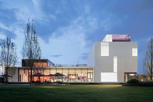 White Square by Minggu Design