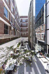 32 on Kloof by dhk Architects