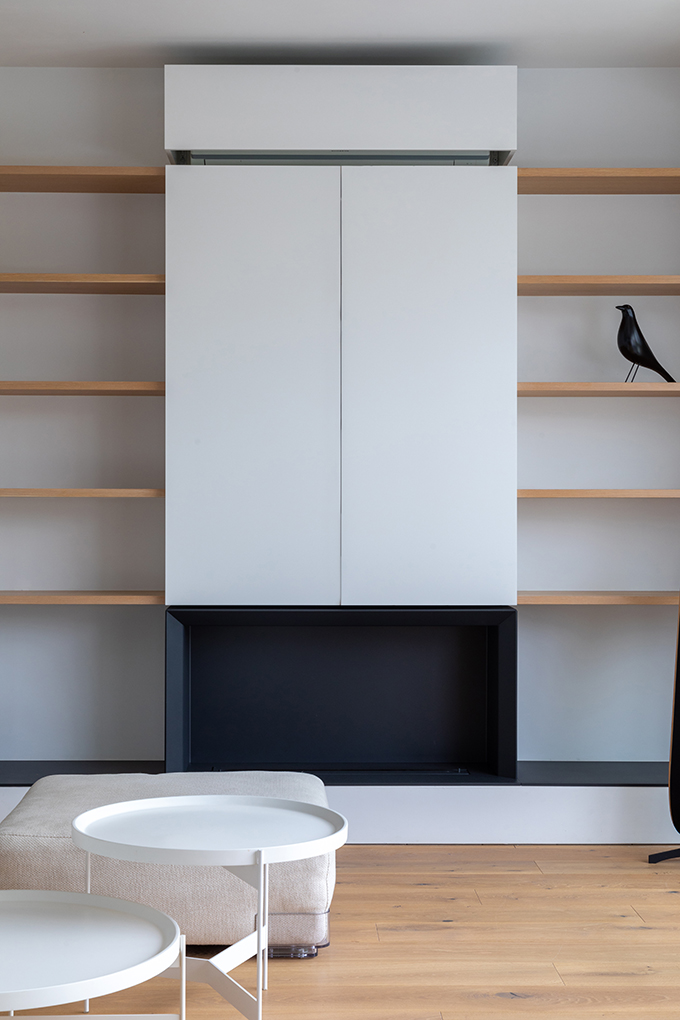 Attic Apartment by Komon Architects