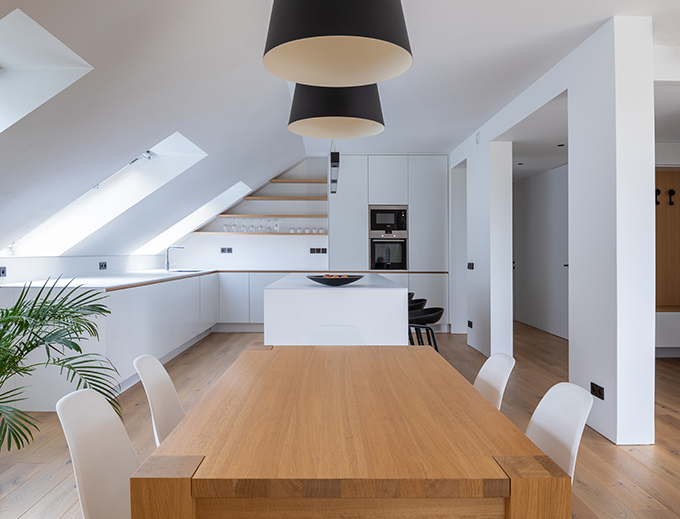 Attic Apartment by Komon Architects