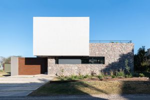 Casa LVF by PSV Arquitectura 