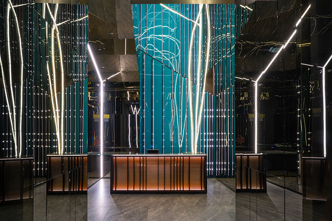 Moya Restaurant by Maurizio Lai