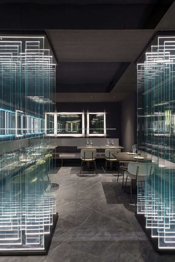 Moya Restaurant by Maurizio Lai