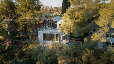 Canyon House by LOC Architects