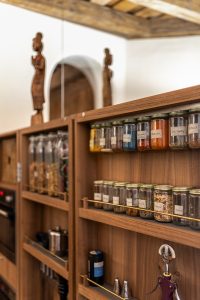 Guculska apartment by Replus Design Bureau