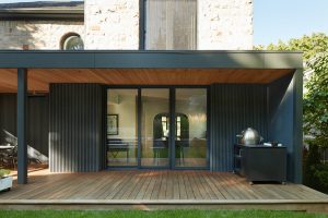 Maison Ave Courcelette by Salem Architecture