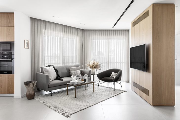 S Apartment by Maya Sheinberger Interior Design