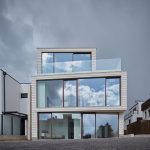 Villa in Perchtoldsdorf by Jan Proksa