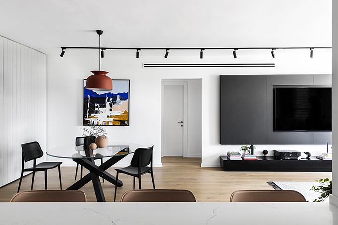 AA apartment by Maya Sheinberger Interior Design