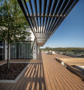 Vin House by Bogdanova Bureau