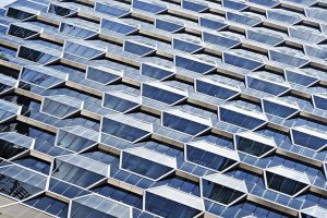 6 Awe-Inspiring Solar Structures In the World