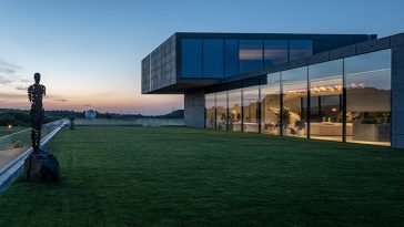 Futago House by Sergey Makhno Architects