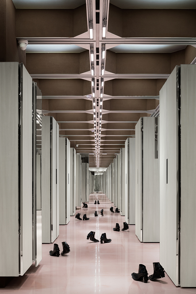 J1M5 Boutique by Various Associates