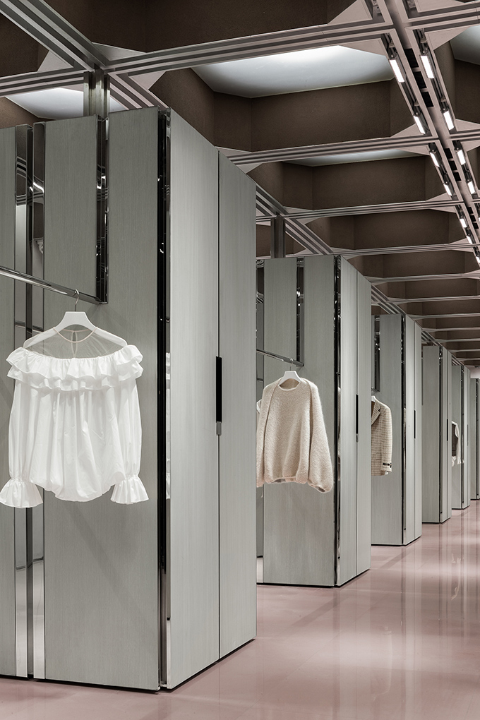 J1M5 Boutique by Various Associates