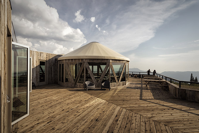 Skylodge by Skylab Architecture