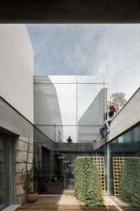 Casa Rio by Paulo Merlini Architects