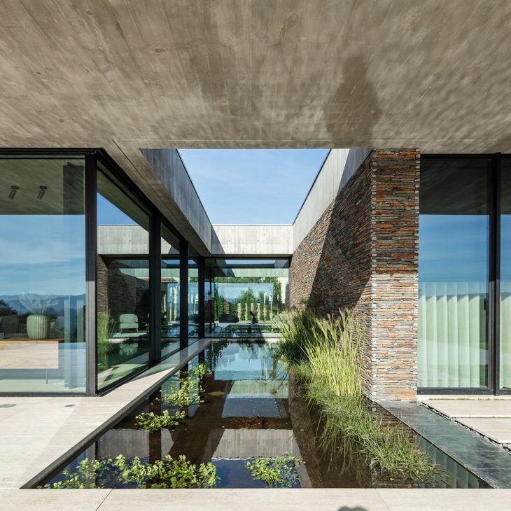 Cork Tree House by TRAMA arquitetos