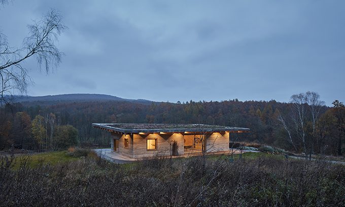 House LO by Ateliér Lina Bellovičová