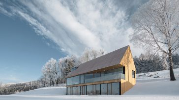 House in Krkonoše by Fránek Architects