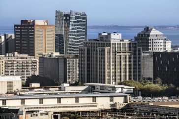 35 Lower Long by dhk Architects