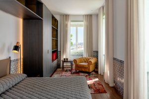 CR apartment by ESQVTA