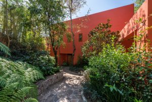 Casa Colorada by Once Once Arquitectura