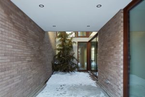 Berri House by Architecture Microclimat