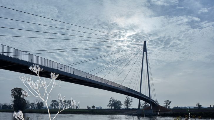 Footbridge in Lužec nad Vltavou by Petr Tej, Marek Blank and Jan Mourek