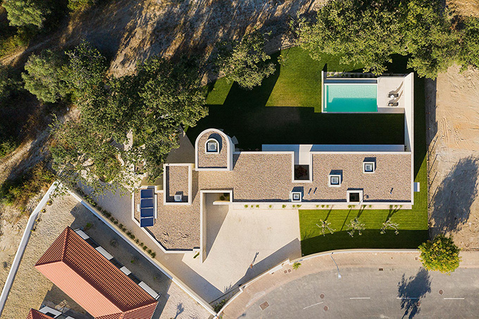 House in Santarém by dp Arquitectos