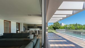 Vivienda Unifamiliar en Villa Allende by MZ Arquitectos