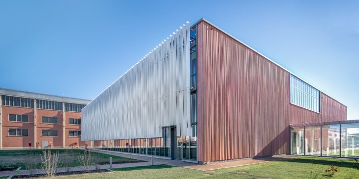 Zamasport Headquarters by Frigerio Design Group