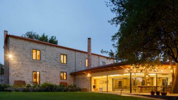 Calçada House by Ren Ito