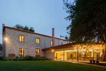 Calçada House by Ren Ito