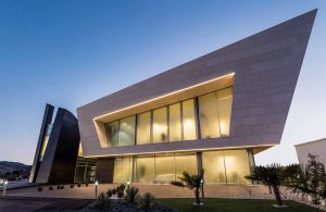 Discover the winners of 2021 Rethinking The Future Awards