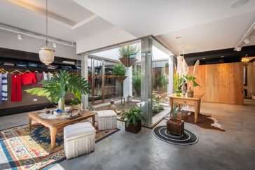 CB Mona by V + Arquitectura