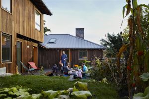 Central Area Home by Fivedot