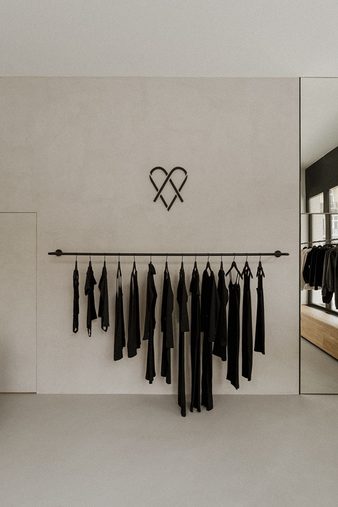 Muuv Boutique by Five Cell 