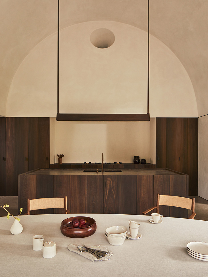 dinning room in a kitchen
