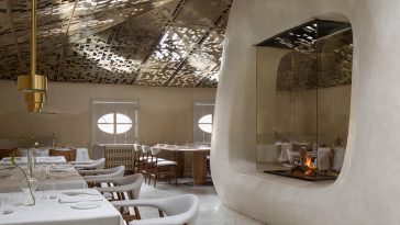 Light vs Dark: Take a Tour of This Stunning Restaurant designed by VETER
