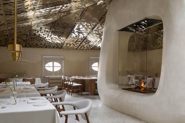 Light vs Dark: Take a Tour of This Stunning Restaurant designed by VETER