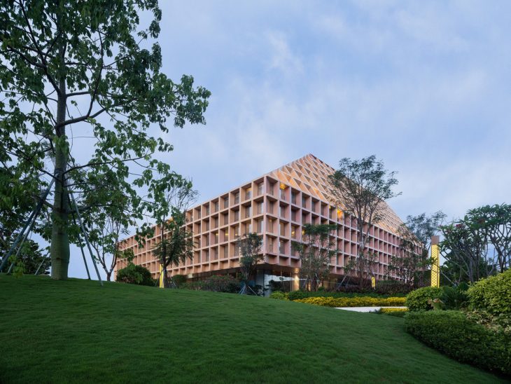 Sanya Farm Lab by CLOU architects